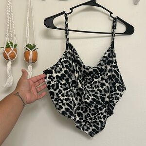 EUC- Animal print cropped tank